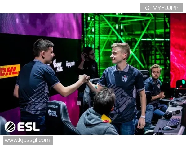 DOTA2评论分析：JDG战队转型过程中的优势与挑战探讨
